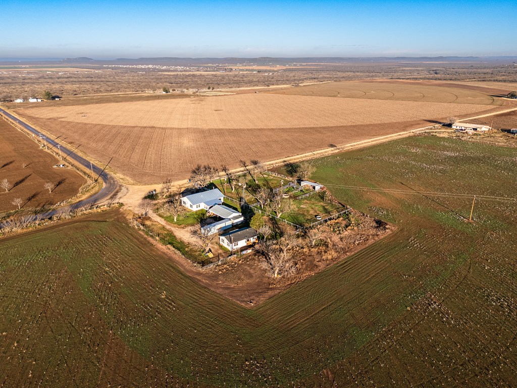 8458 W Grape Creek Rd Property Photo 42