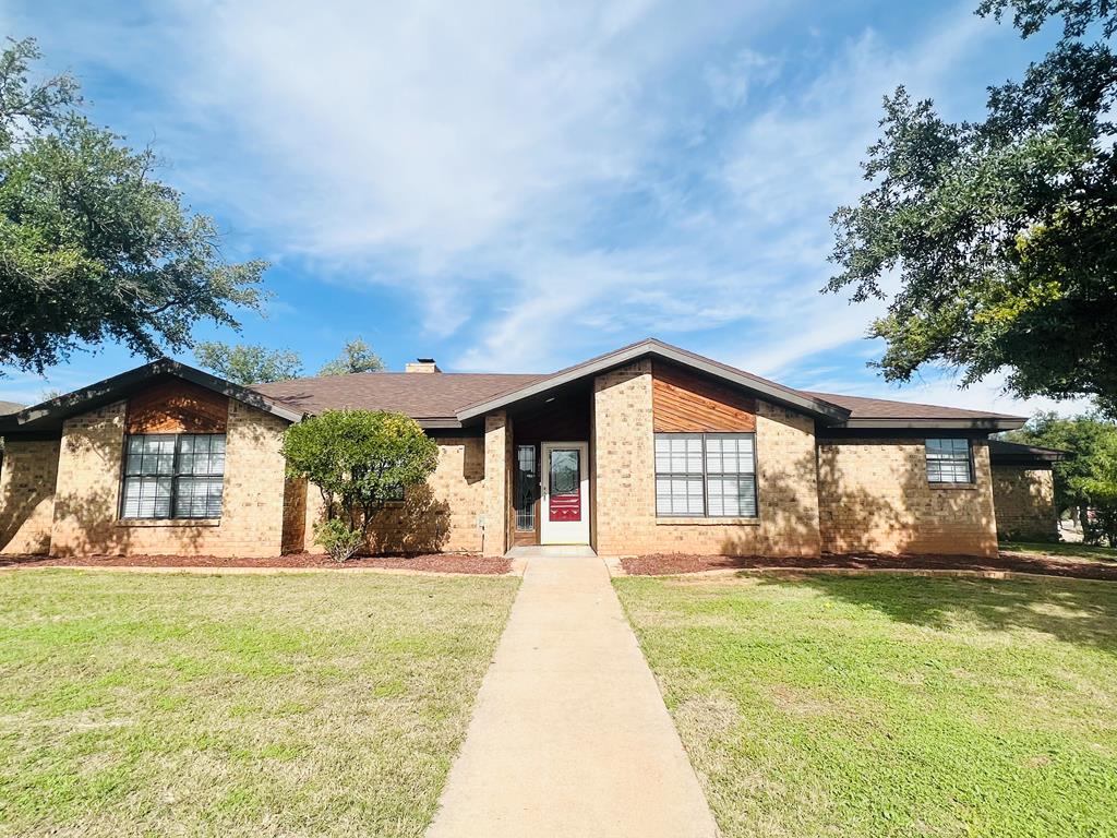 3802 Lake Ridge Dr Property Photo 1
