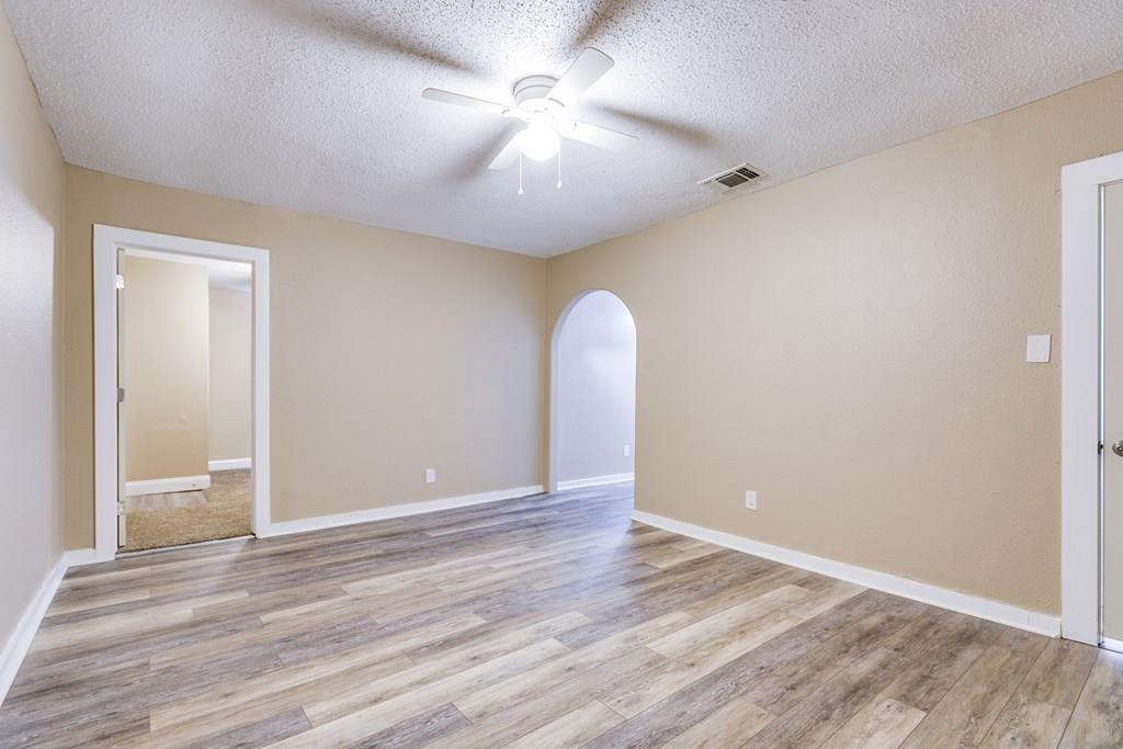 2813 Pecan St Property Photo 1
