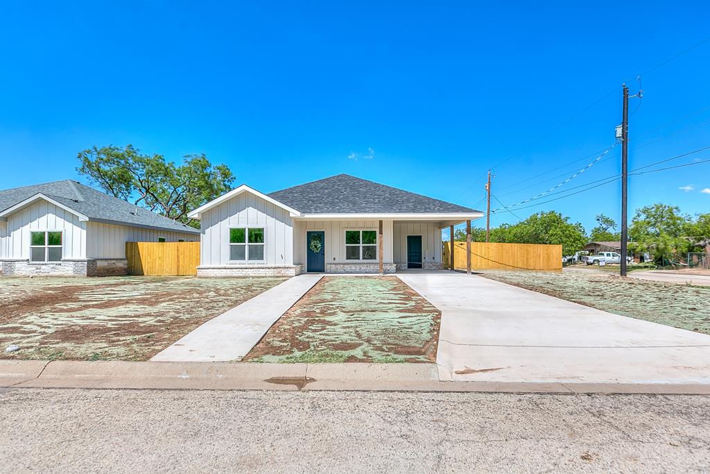 2122 Deaton St Property Photo 3