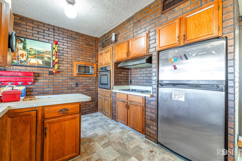 12315 Dove Creek Lane West Property Photo 32