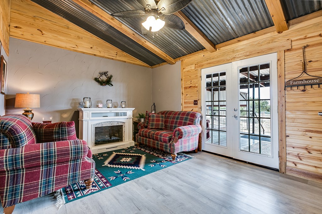 10480 San Clemente Dr Property Photo 4