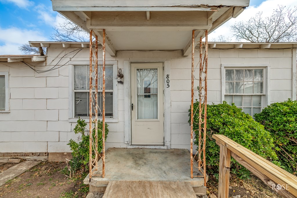 805 Mesquite Ave Property Photo 6