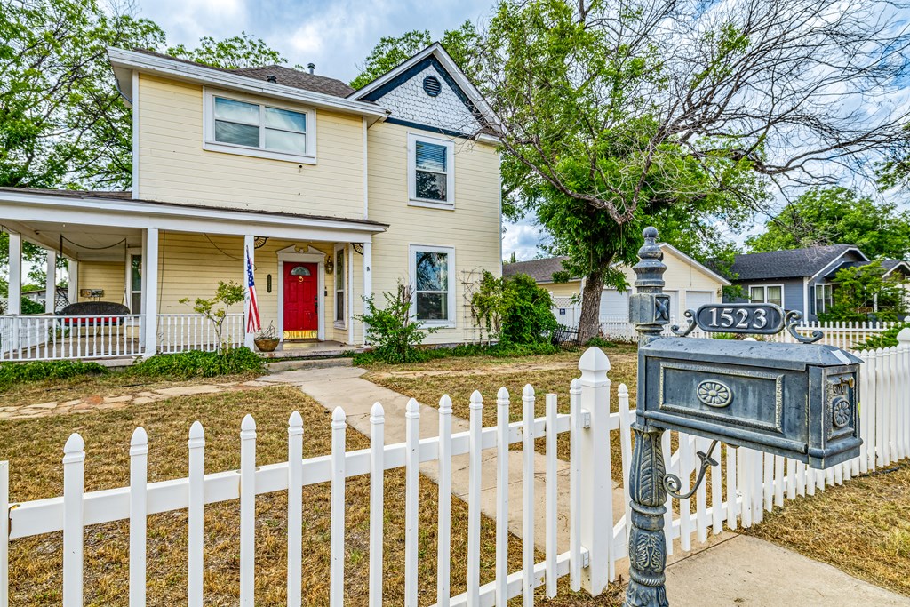 1523 S David St Property Photo 2