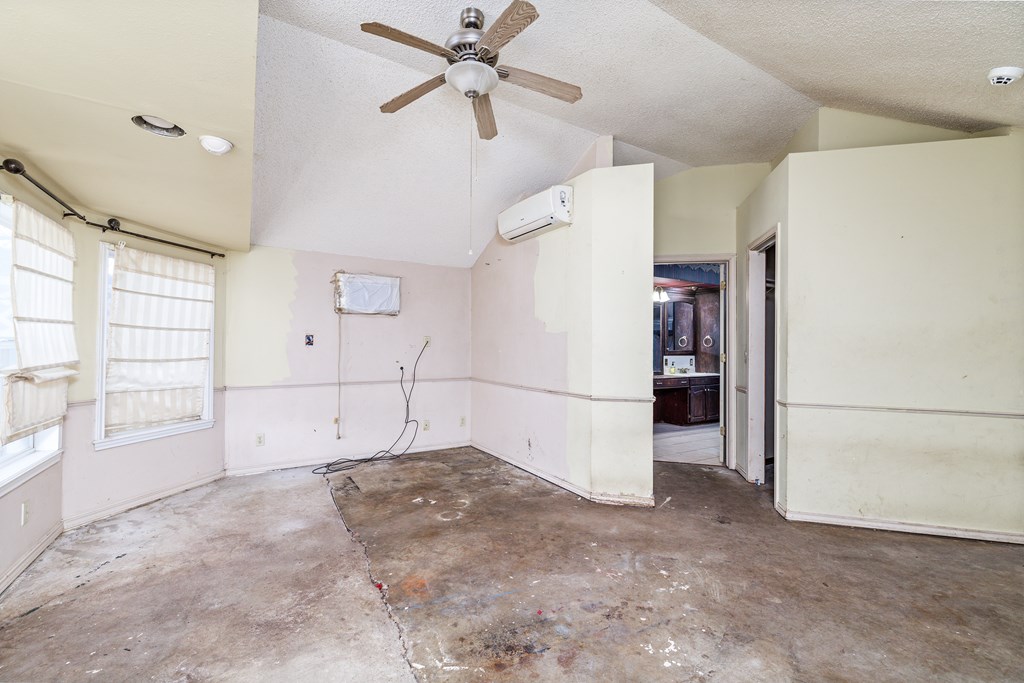 1523 S David St Property Photo 24