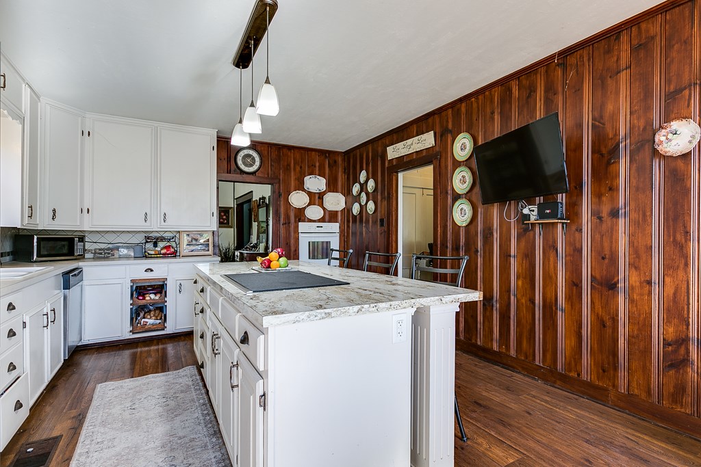 1009 8th St Property Photo 19