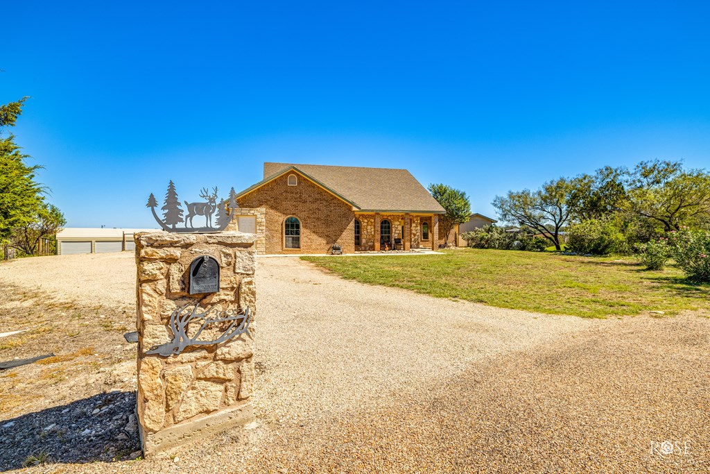3022 Venado Court Property Photo 6