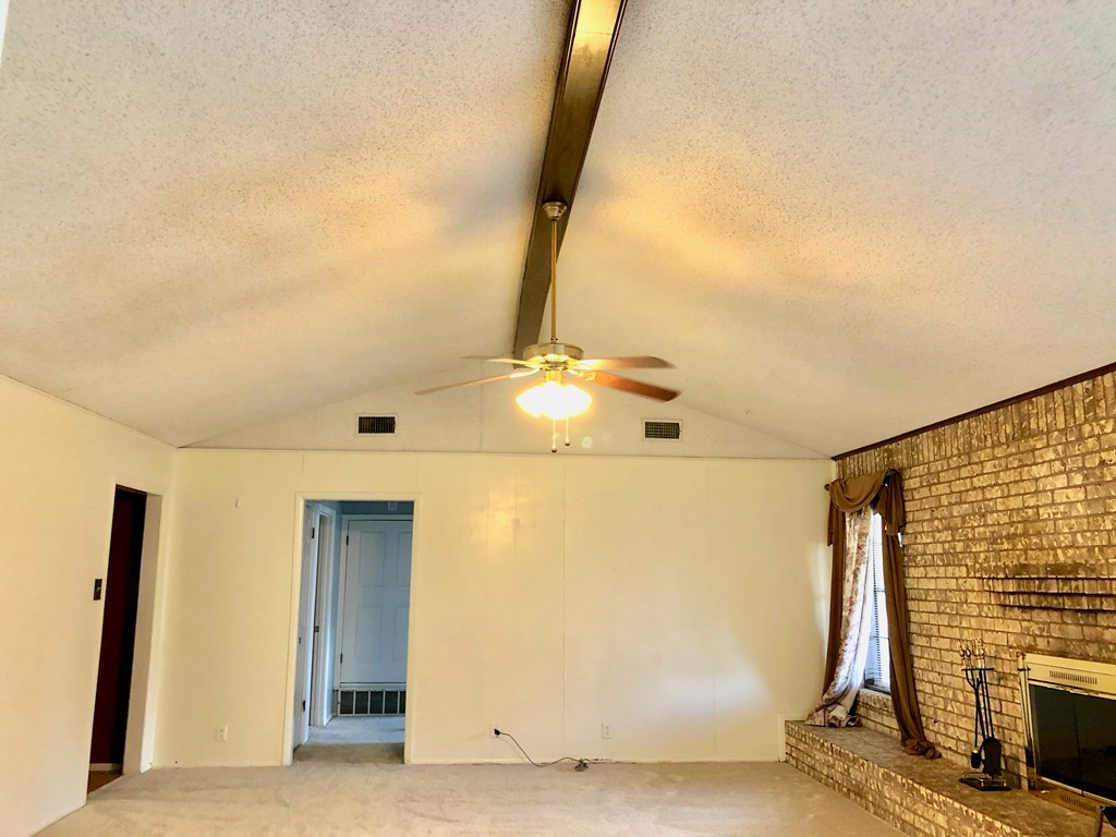 3854 Millbrook Dr Property Photo 4
