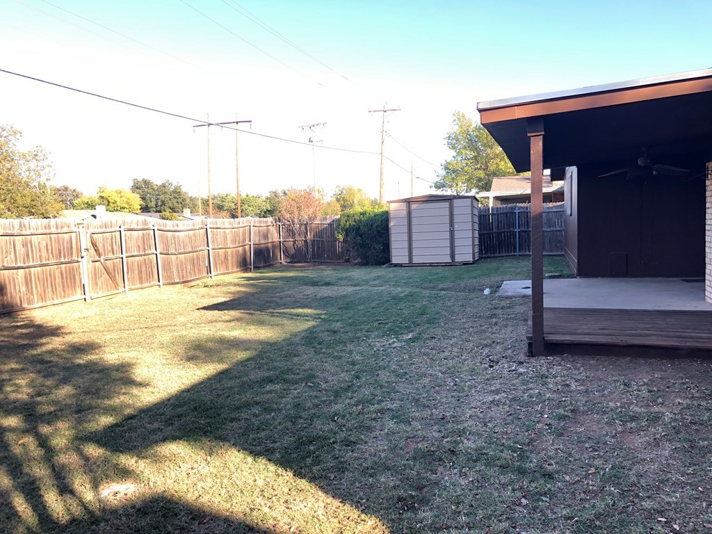 3854 Millbrook Dr Property Photo 11