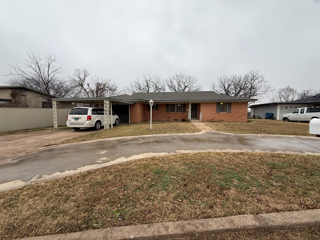 608 Mccarver Dr Property Photo 3