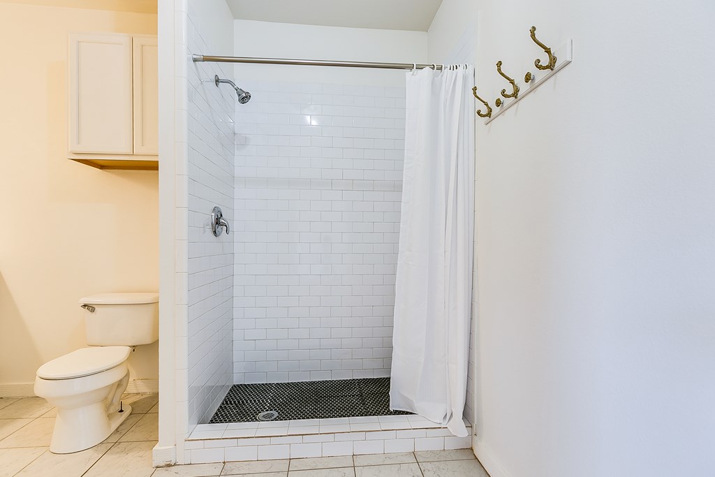1316 Live Oak St Property Photo 21