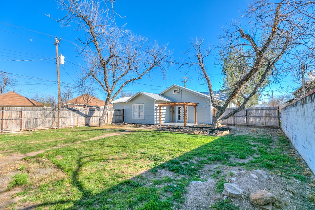 1316 Live Oak St Property Photo 30