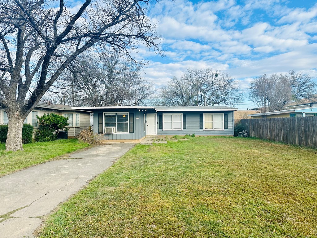 2312 W Harris Ave Property Photo 4