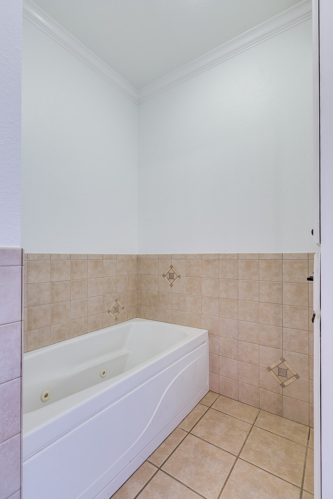 4901 N Bentwood Dr Property Photo 56