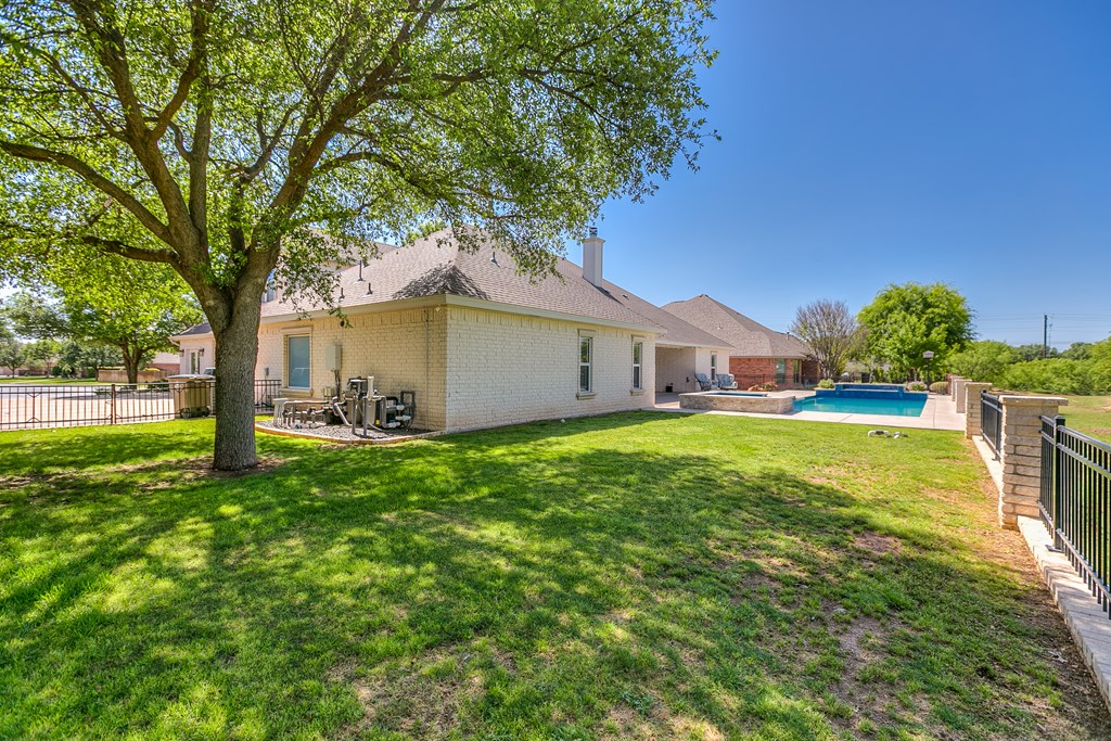 4901 N Bentwood Dr Property Photo 69