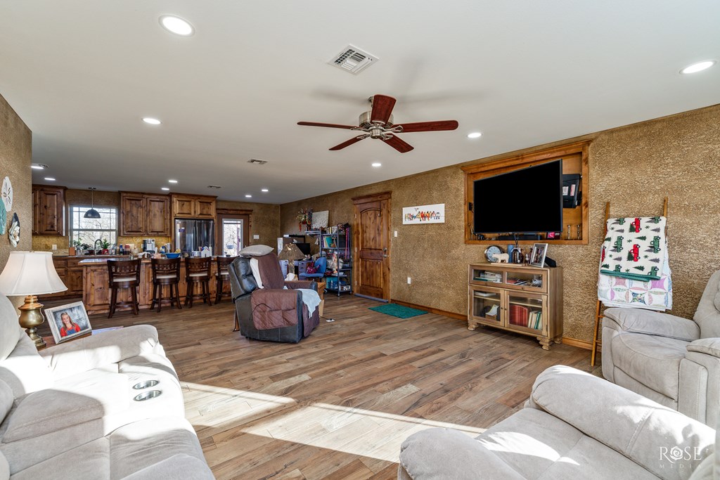 8432 Bison Trail Property Photo 39