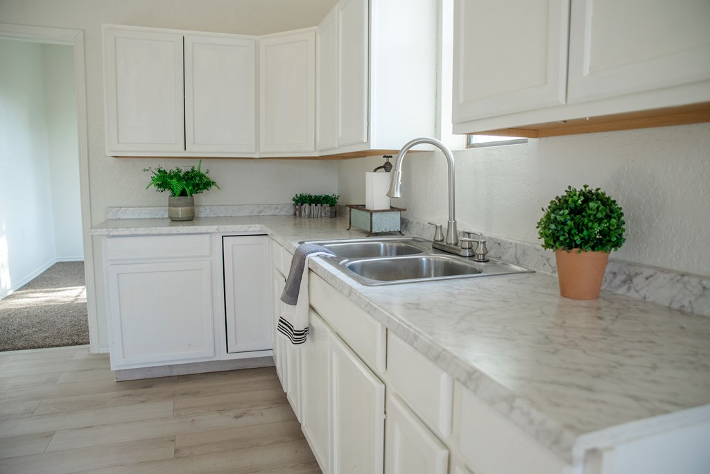 209 6th Ave Property Photo 5