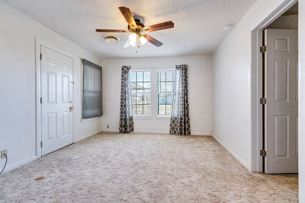 1203 8th St Property Photo 12