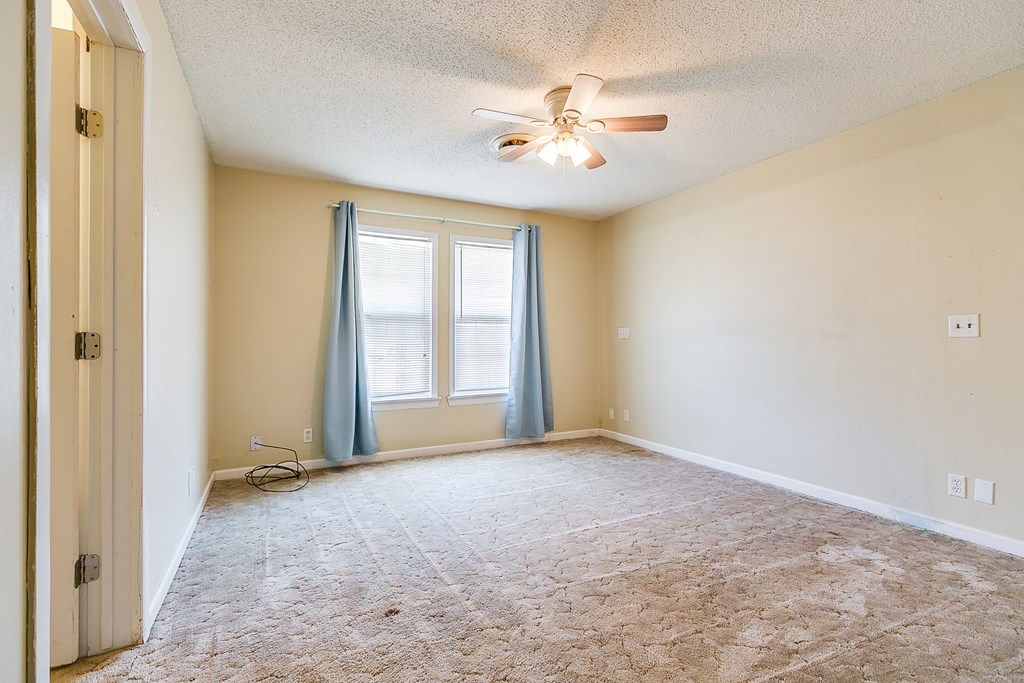 1203 8th St Property Photo 15