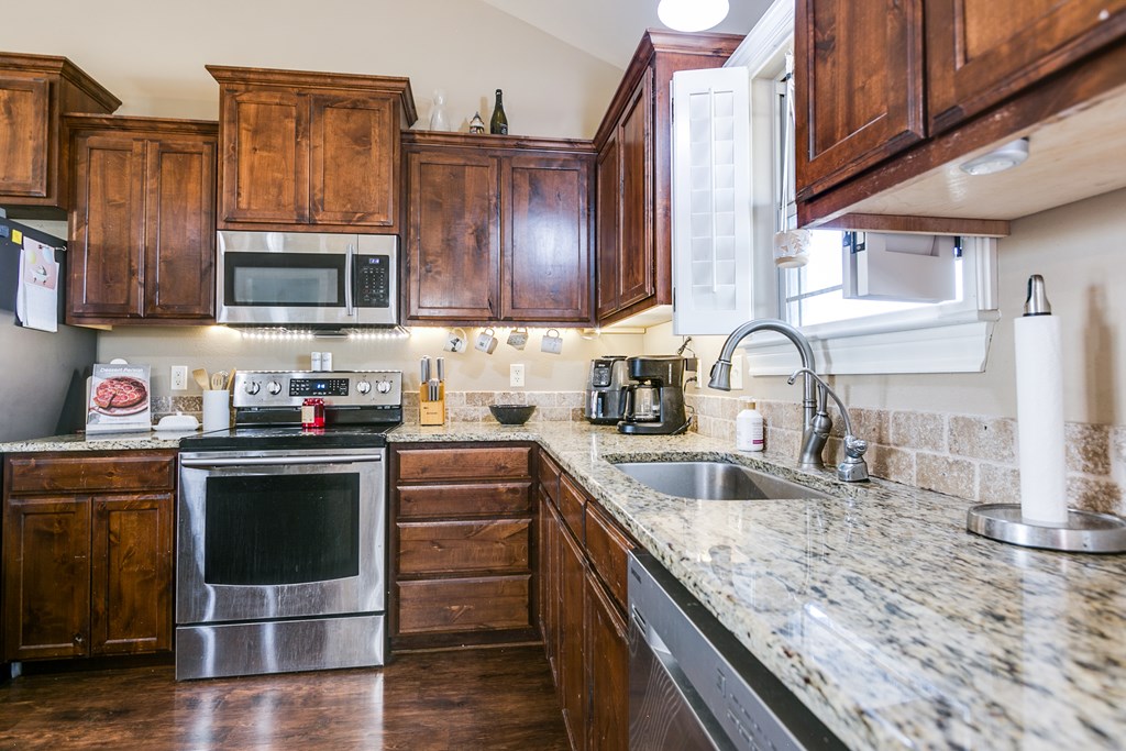 1222 Daniel St Property Photo 14