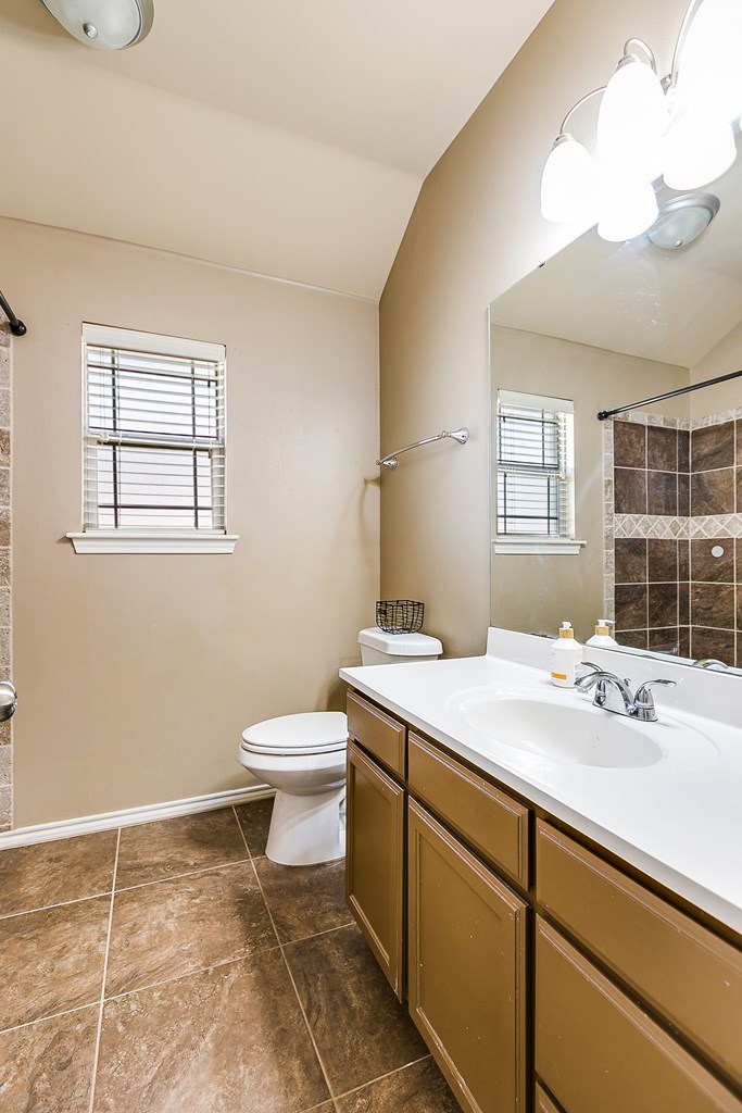 1222 Daniel St Property Photo 24