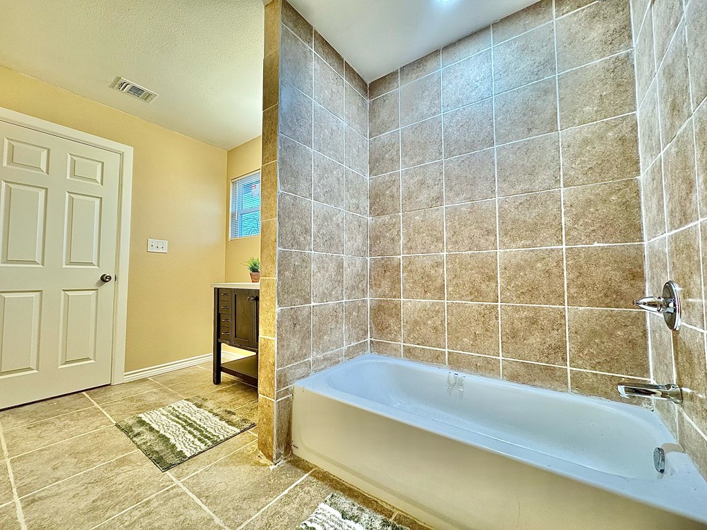 115 W Ave M Property Photo 14