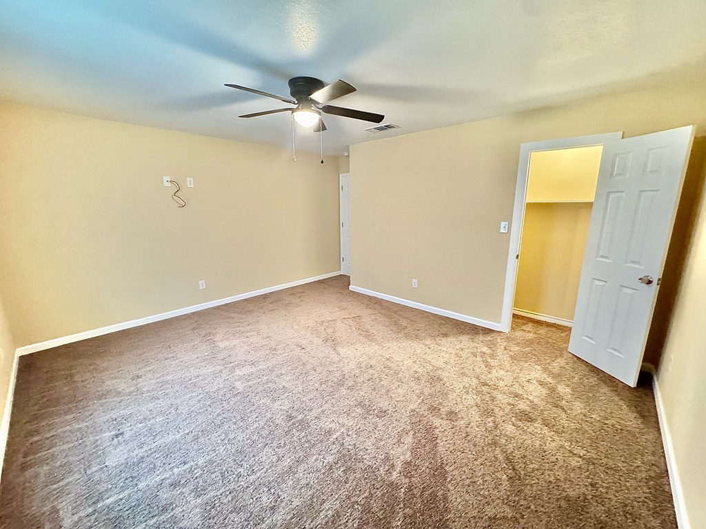 115 W Ave M Property Photo 17