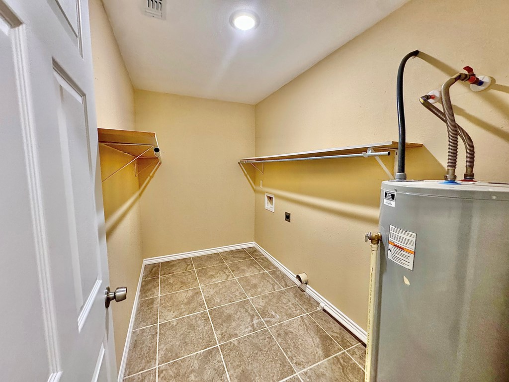 115 W Ave M Property Photo 23