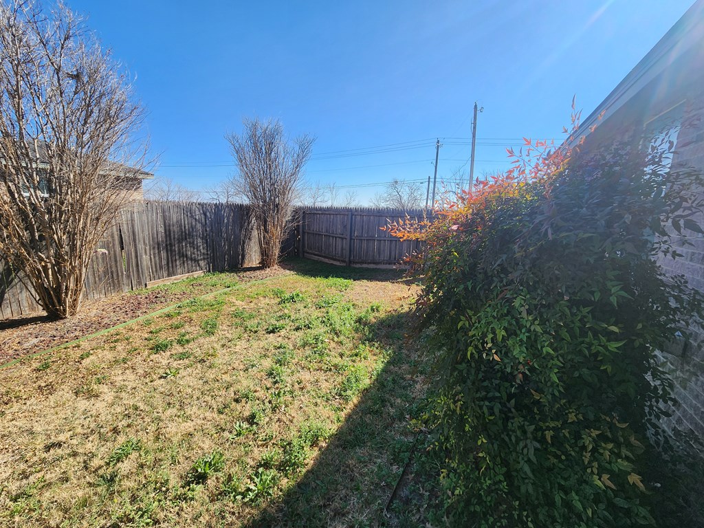 1202 Wallace Lane Property Photo 13