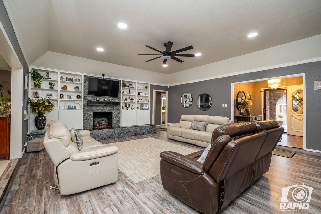 3201 Oak Mountain Trail Property Photo 11