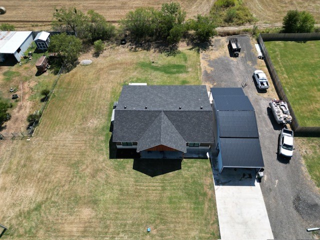 110 Vick Dr Property Photo 4