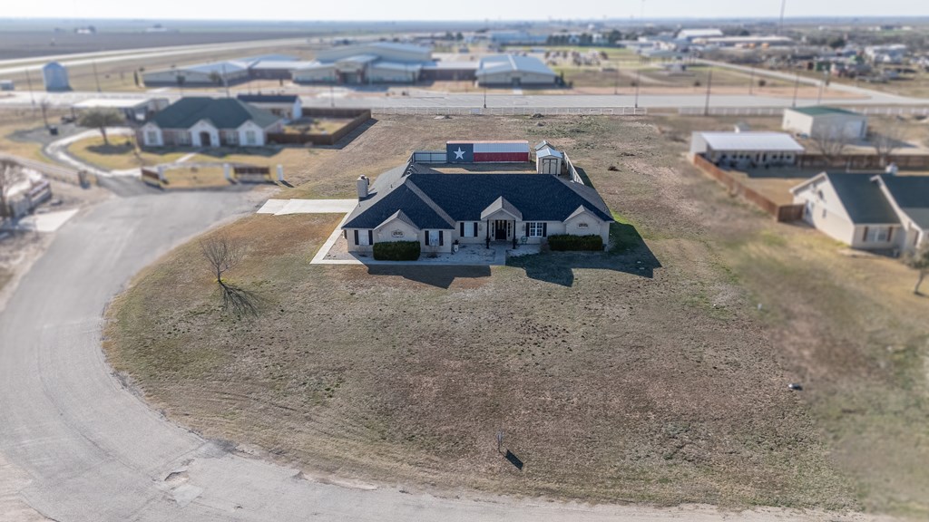 7593 Plantation Court Property Photo 11