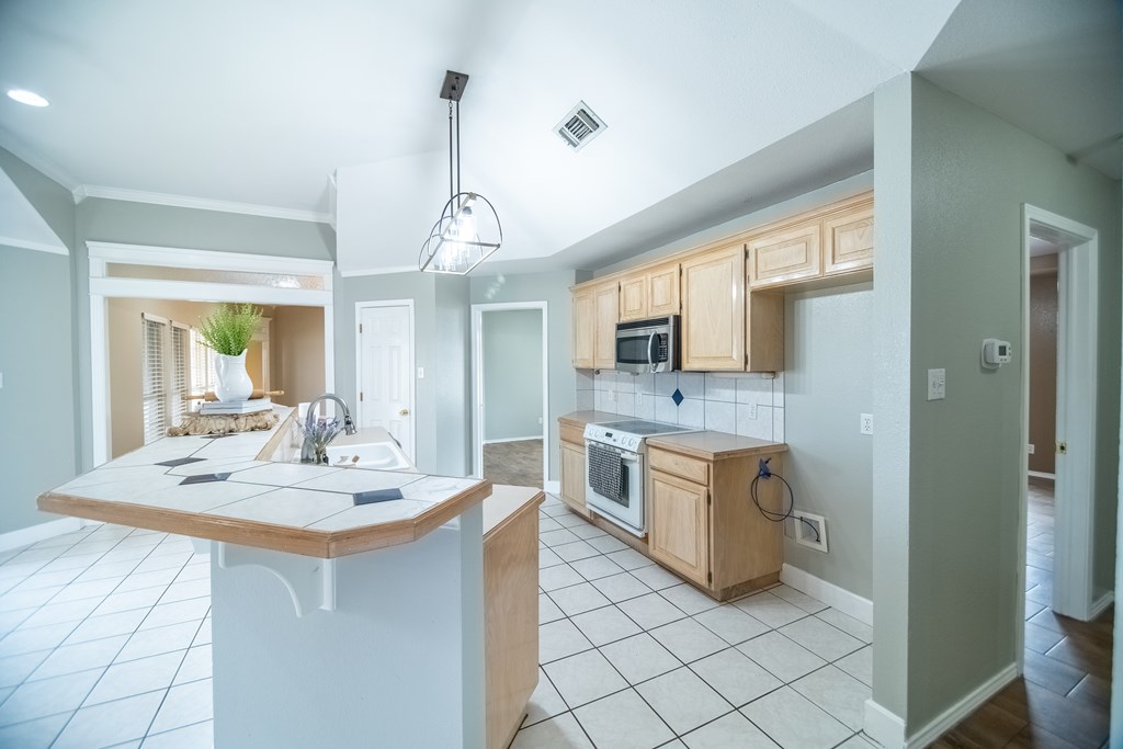 7593 Plantation Court Property Photo 20