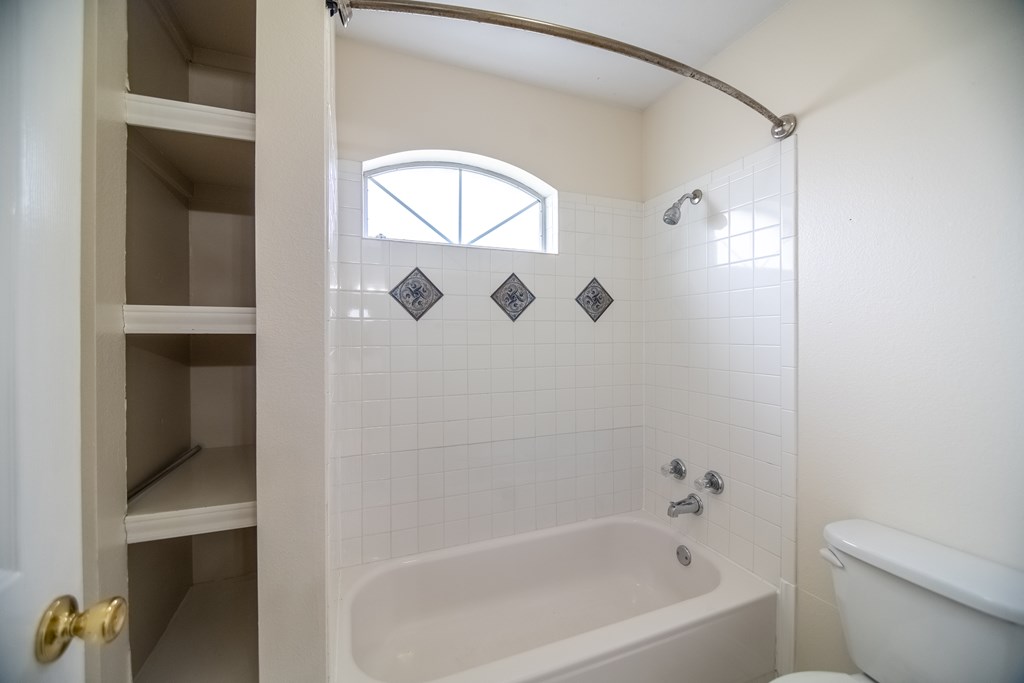 7593 Plantation Court Property Photo 33
