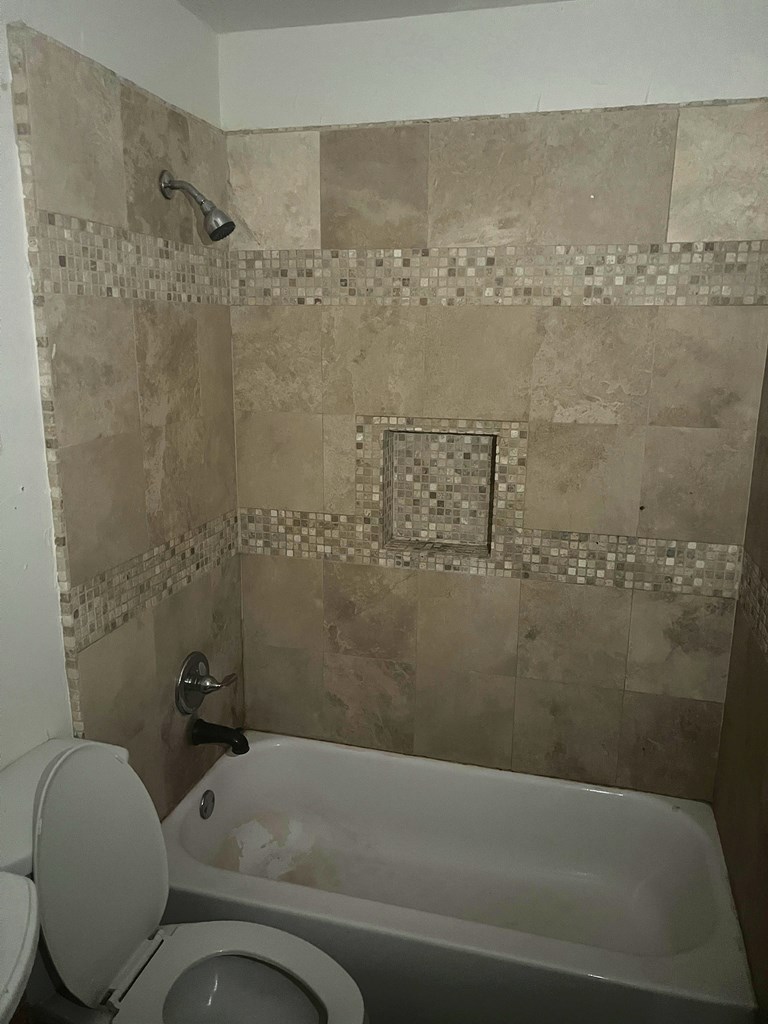 1302 Kilborn Property Photo 6