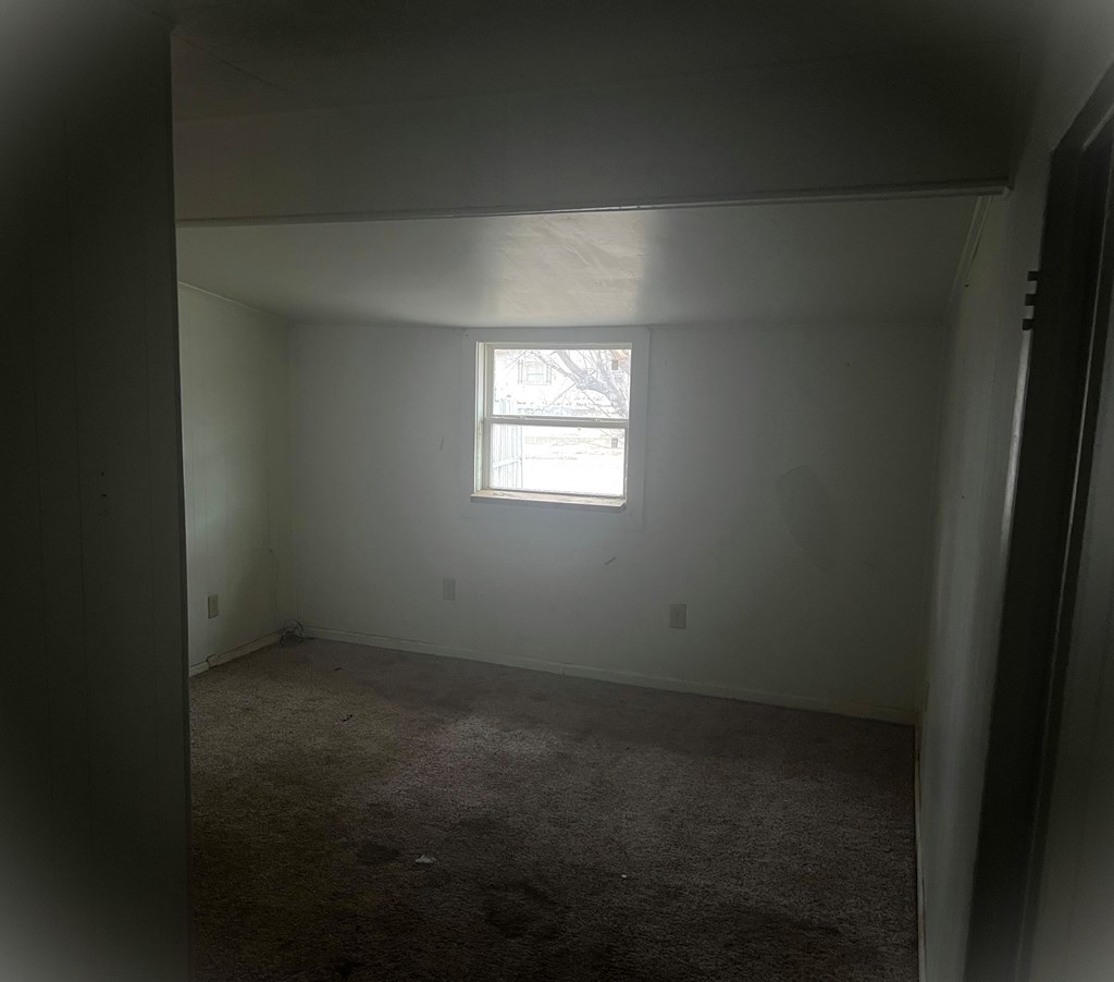 1302 Kilborn Property Photo 7