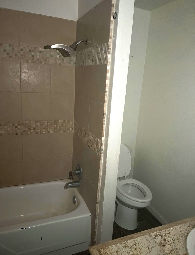 1302 Kilborn Property Photo 8
