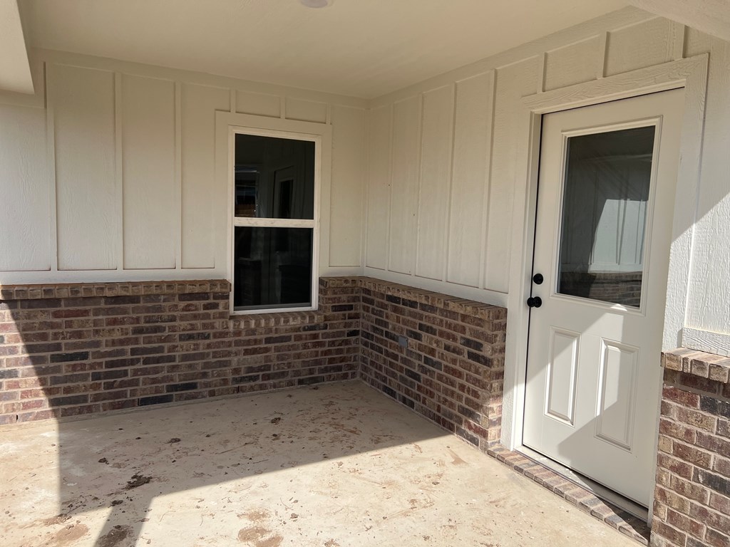 1205 Luna St Property Photo 5