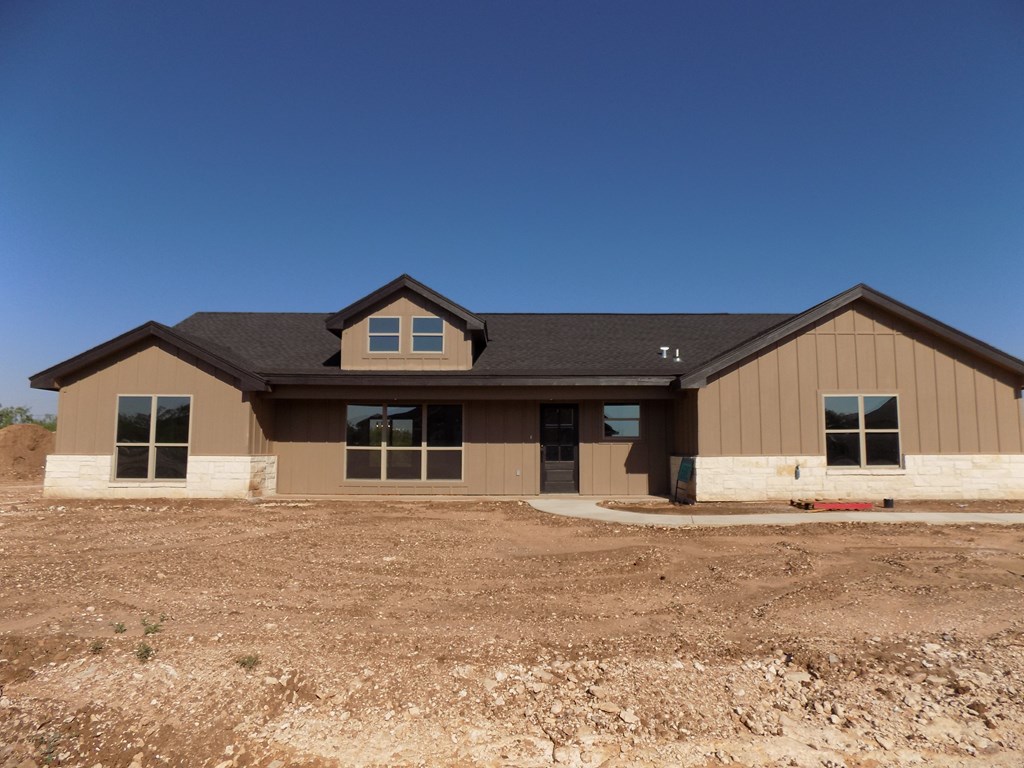3018 Reindeer Run Property Photo 2