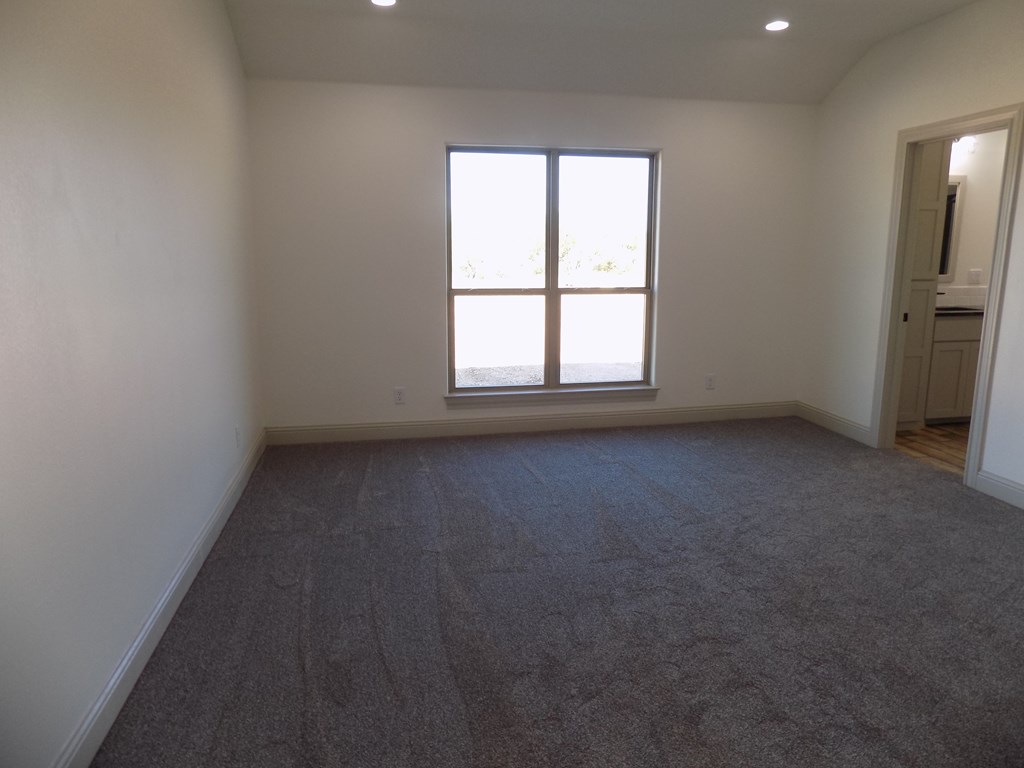 3018 Reindeer Run Property Photo 15