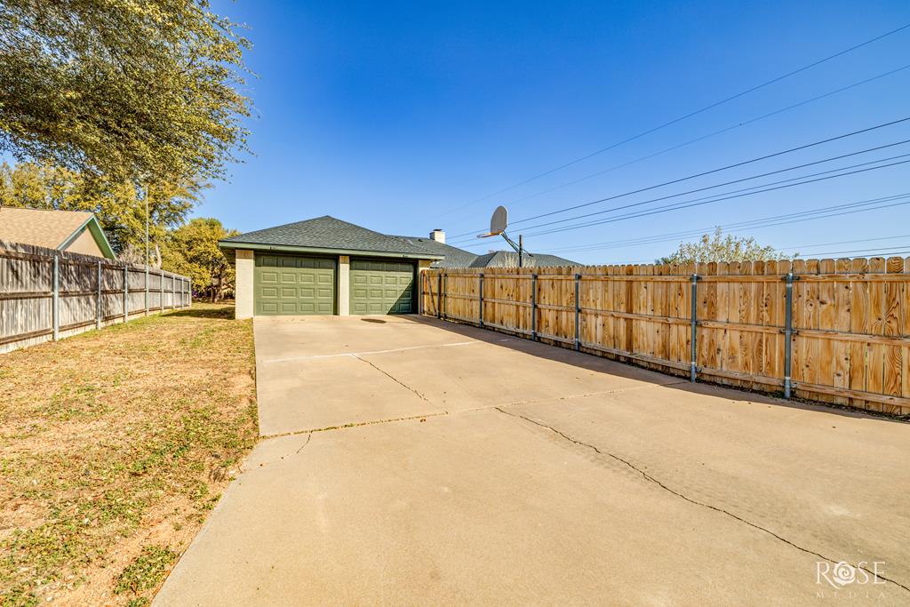 3217 Grandview Dr Property Photo 36