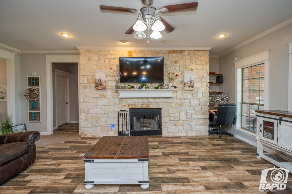 3609 Encino Dr Property Photo 10