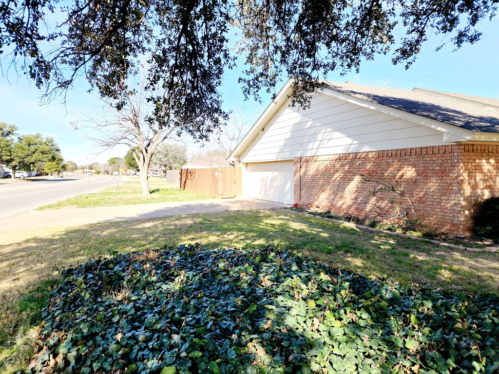 3854 Driftwood Dr Property Photo 23