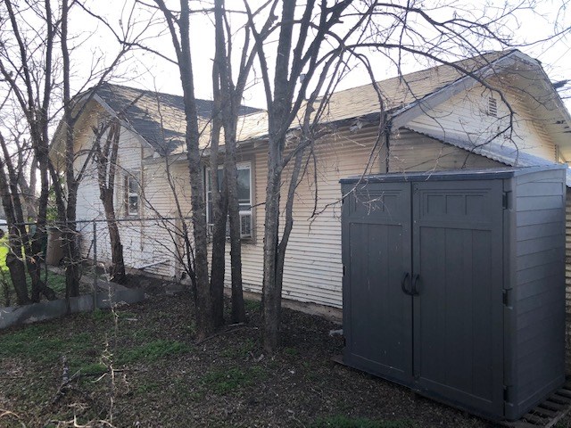 419 N Pope St Property Photo 3