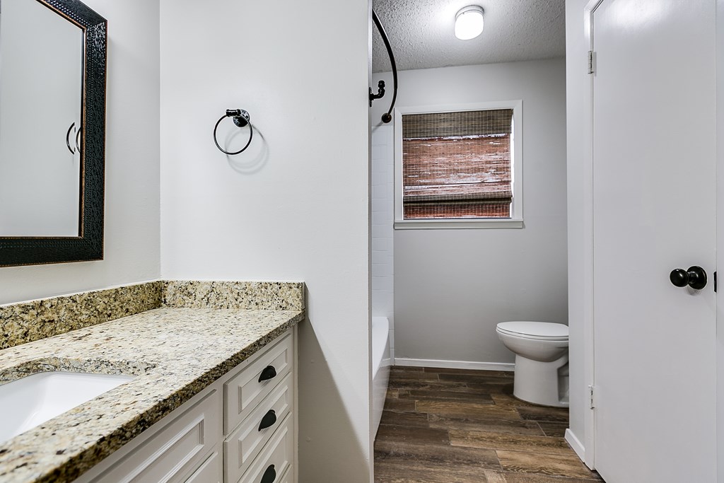 2702 Tanglewood Dr Property Photo 28