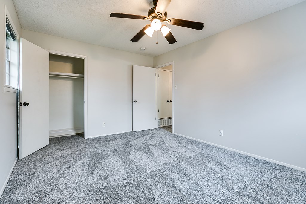 2702 Tanglewood Dr Property Photo 31