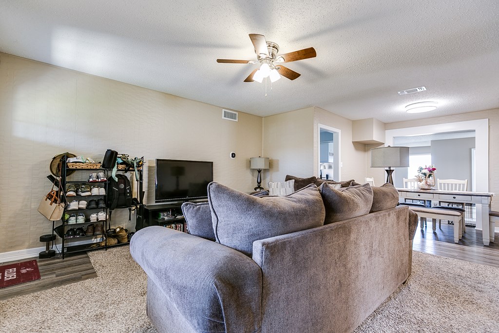 1326 State St Property Photo 8