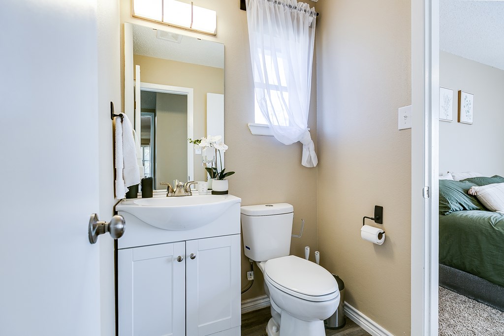 1326 State St Property Photo 18