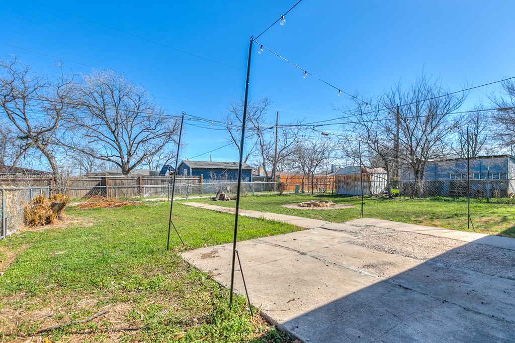 1326 State St Property Photo 28