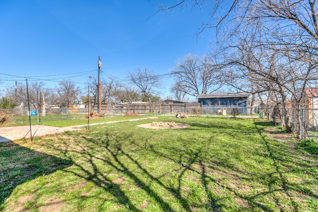 1326 State St Property Photo 31